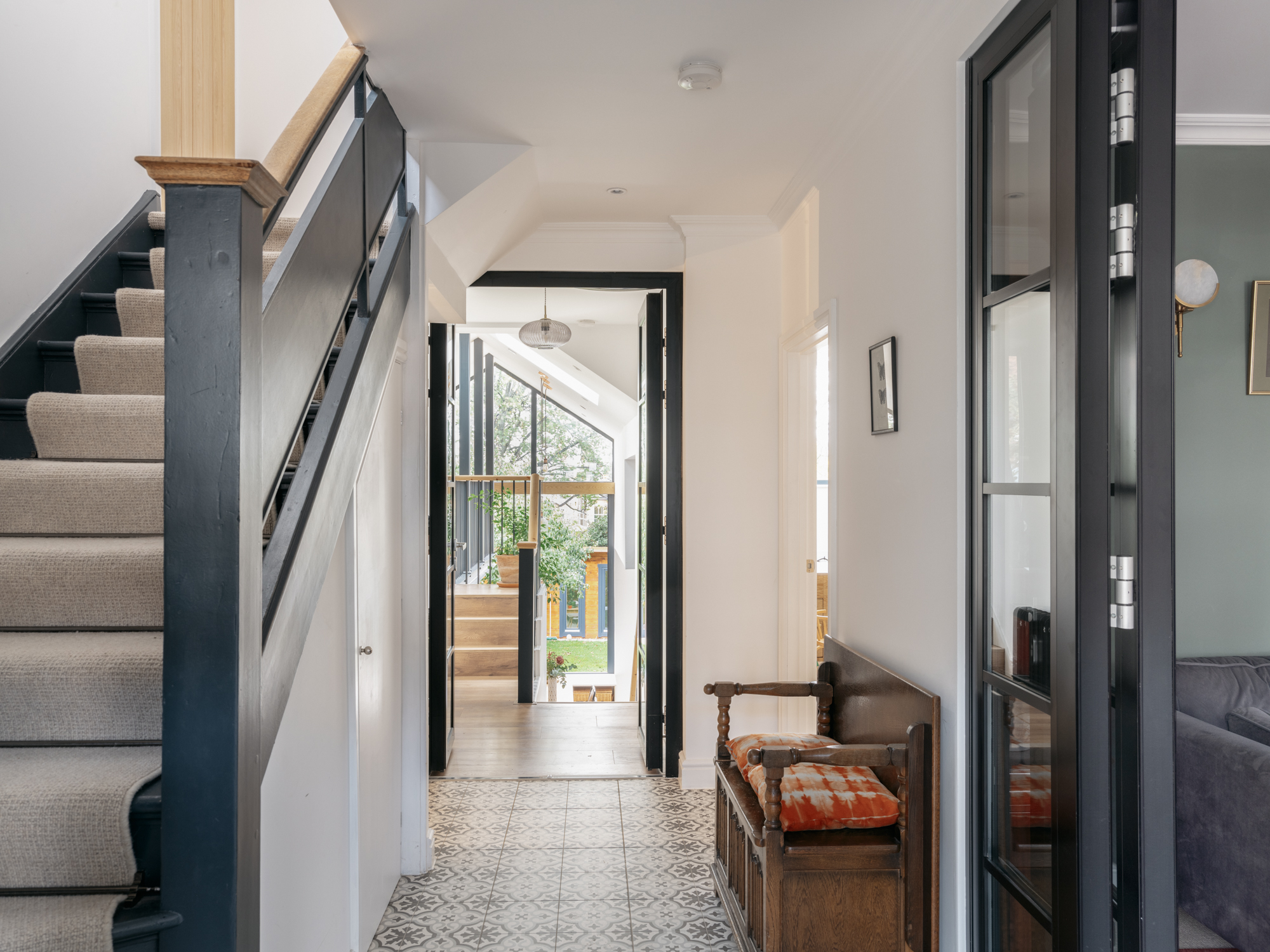 Image of the interior of the house. Showing the details.
